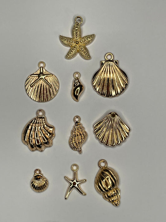 Seashells charm (gold)