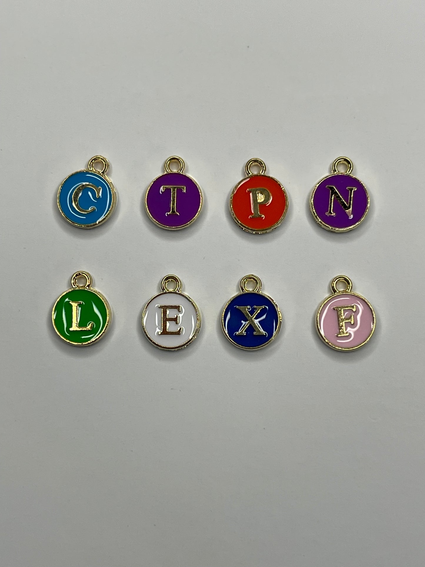 Initial letter charm (multicolor)