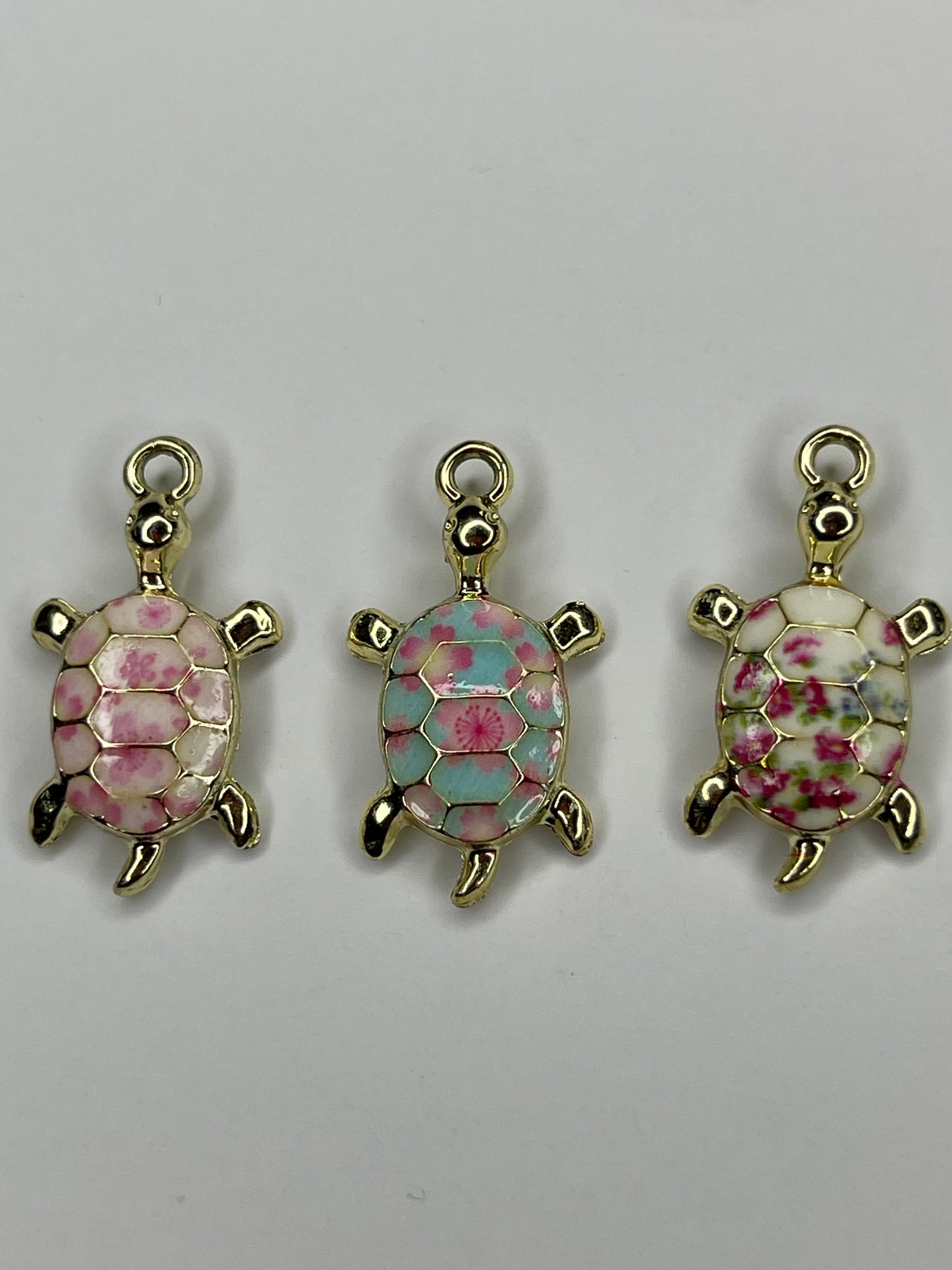 Turtle charm (multicolor)